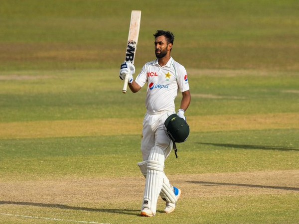 Pakistan win first Test against Sri Lanka by 4 wickets