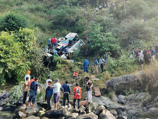 Nearly 2 dozen dead as bus falls into ditch in north India