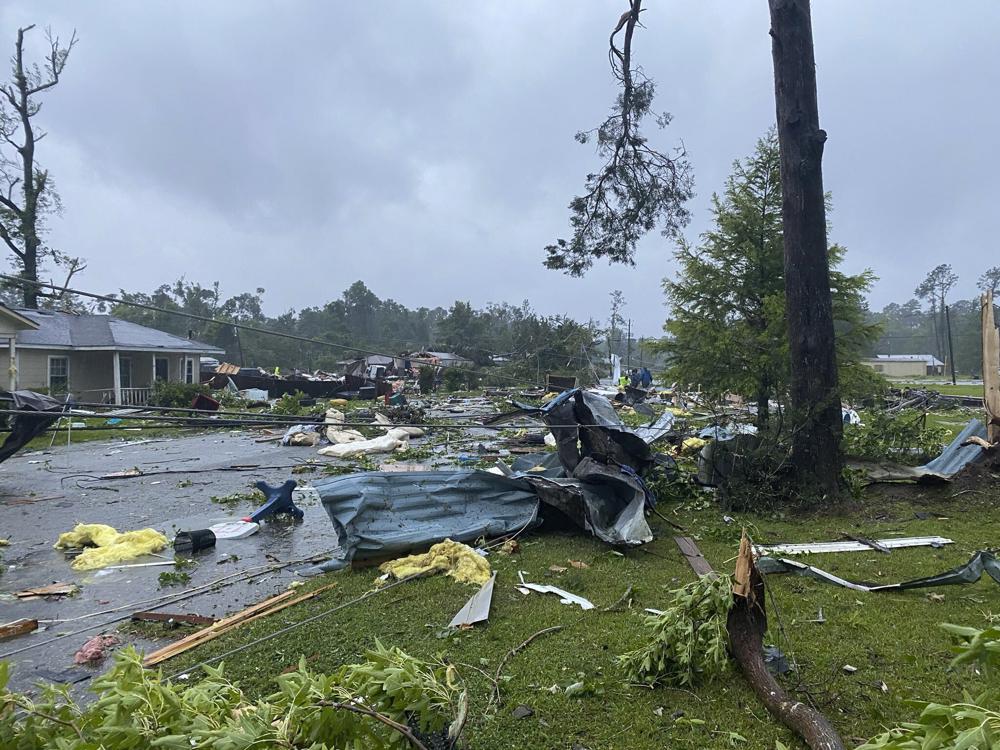 Major damage to Alabama mobile home park amid tropical storm