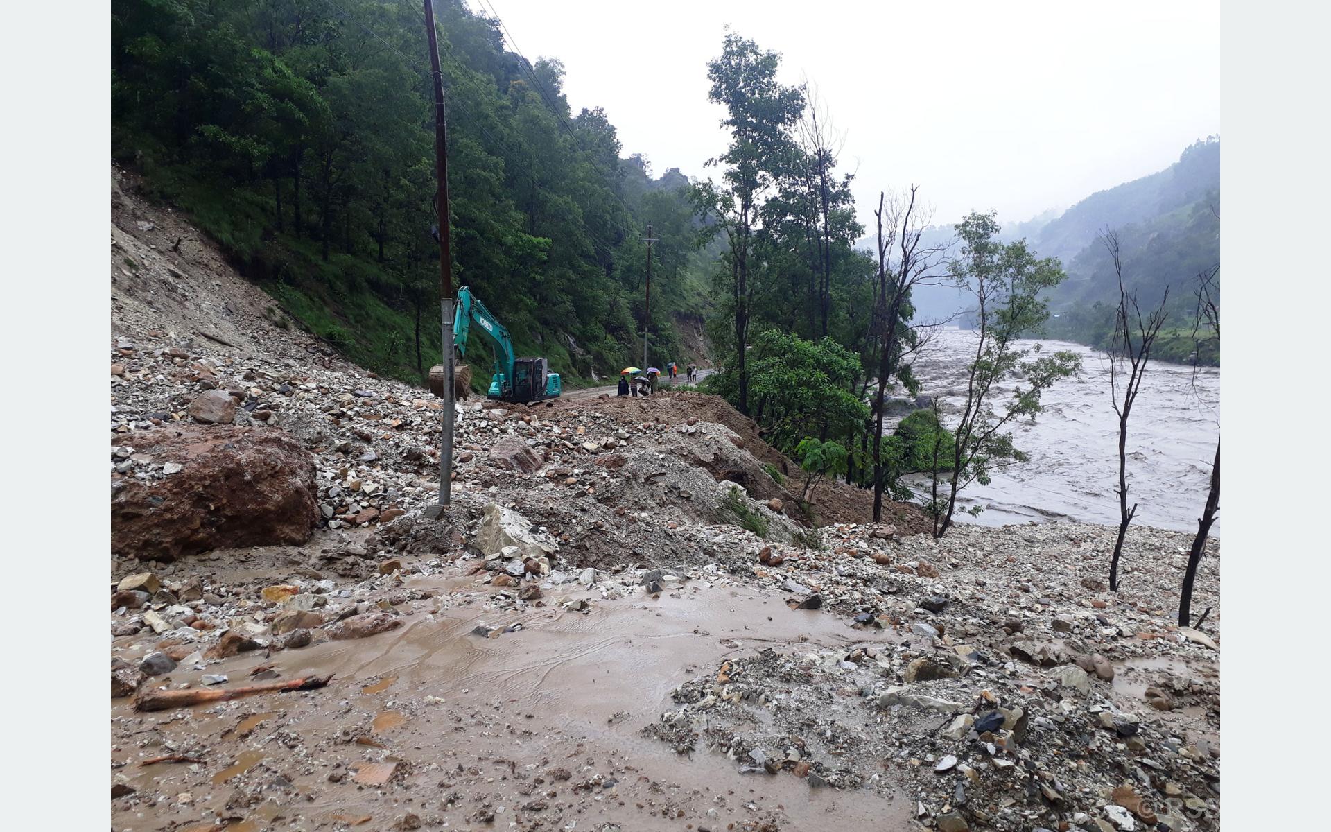 Landslides block highways in nine places across country