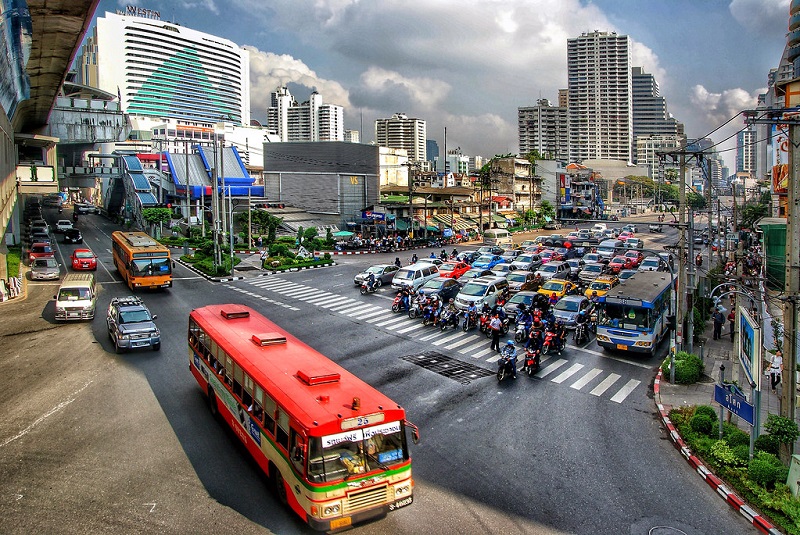 Thailand allows quarantine-free entry to vaccinated travelers from 63 countries