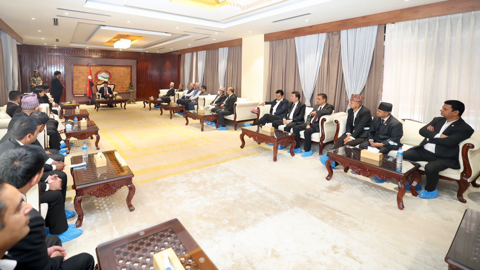 Discussion of Bar Association officials with PM