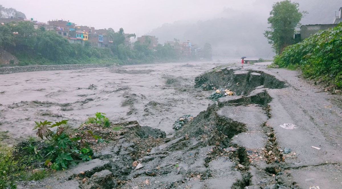 Flood-fed Kaligandaki poses high risk for Beni Bazaar