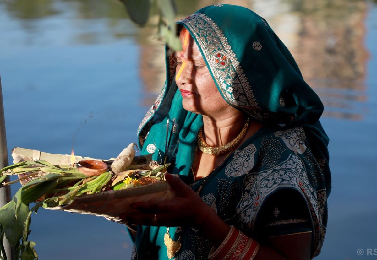 Chhath Puja: Devotees offer ‘Argha’ to setting sun (Photo feature)