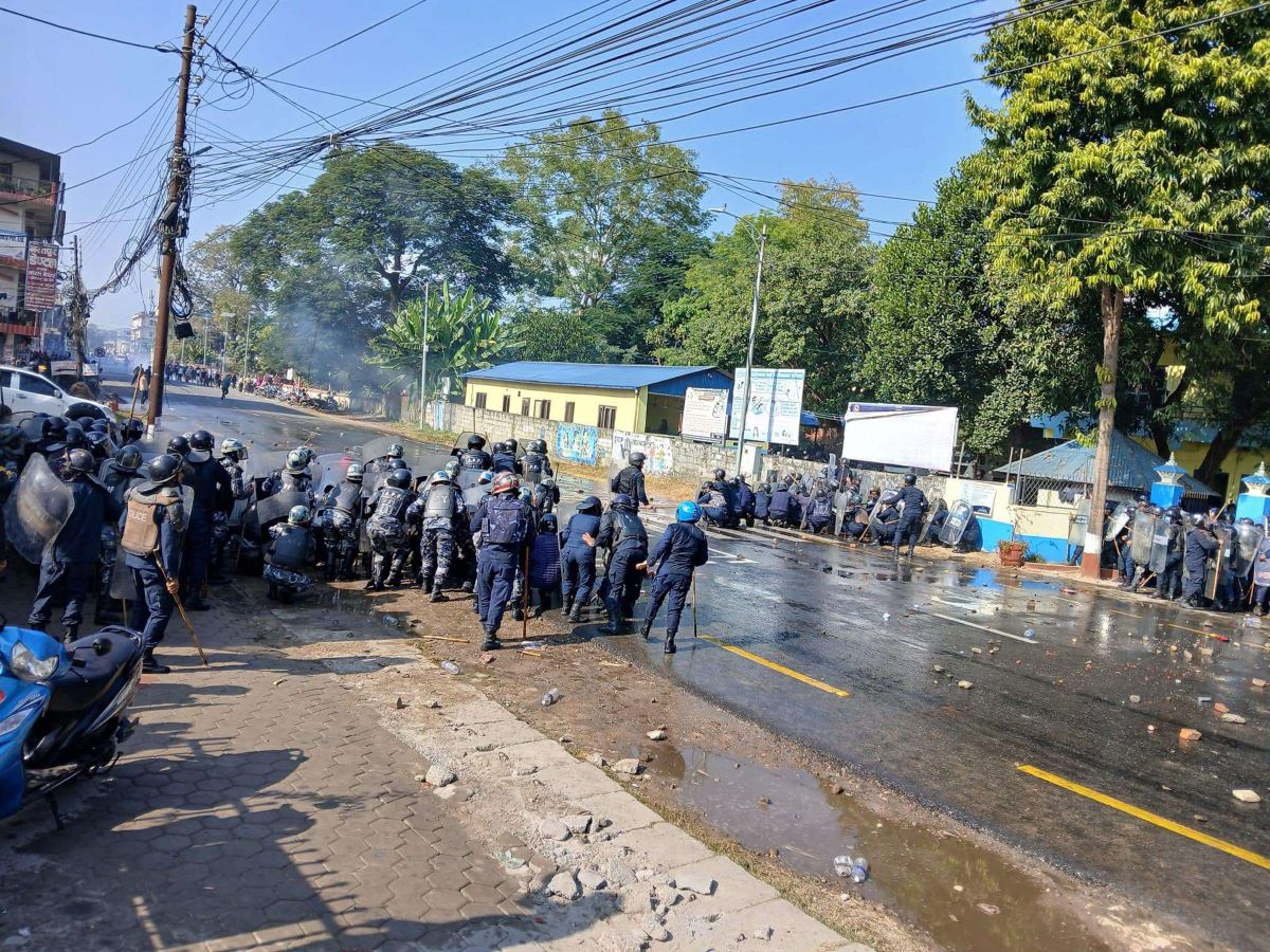 Eight injured as RSP cadres and police clash in Chitwan