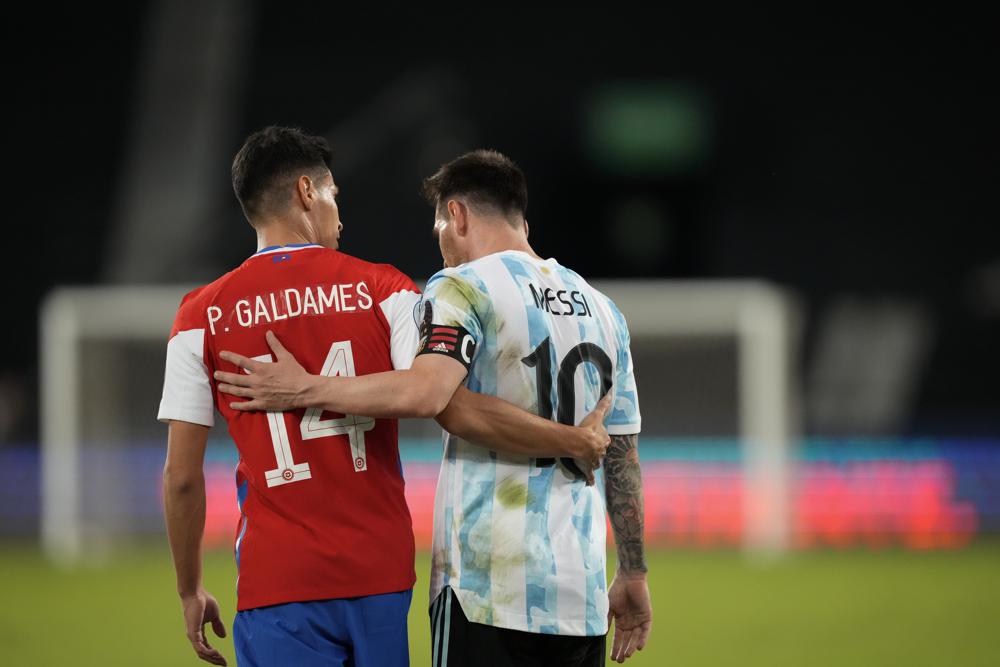 Argentina draws 1-1 with Chile at Copa America