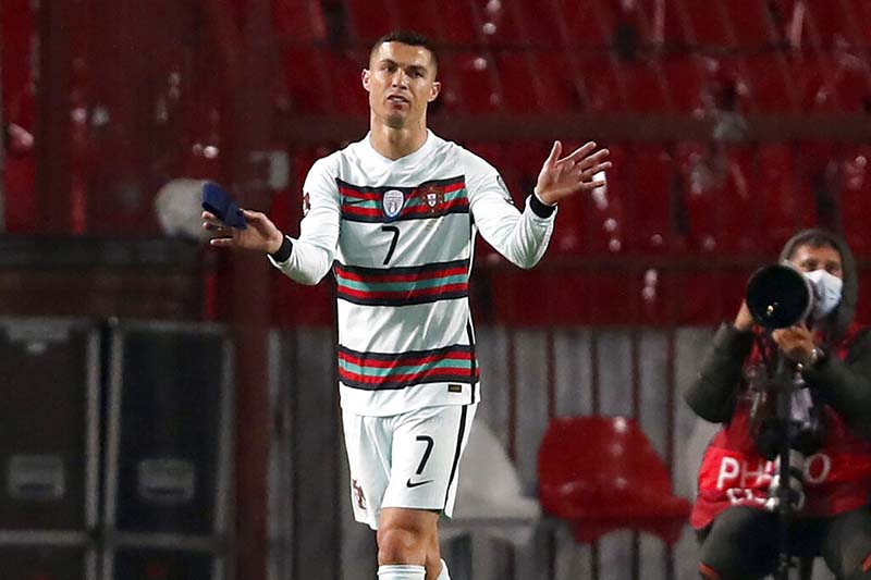 Ronaldo’s armband auctioned for $75,000 to help Serbian baby