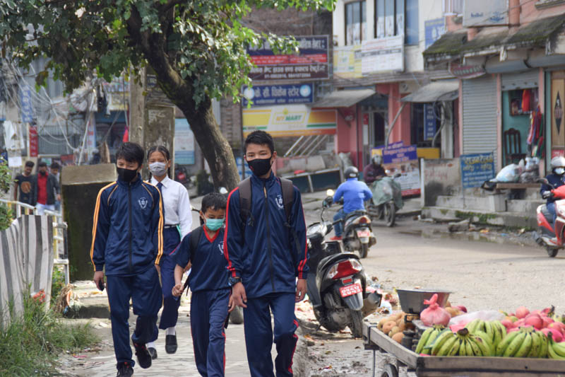 In Pictures: Students going to school