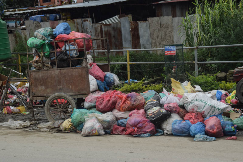 Degradable and non-degradable waste should be separated