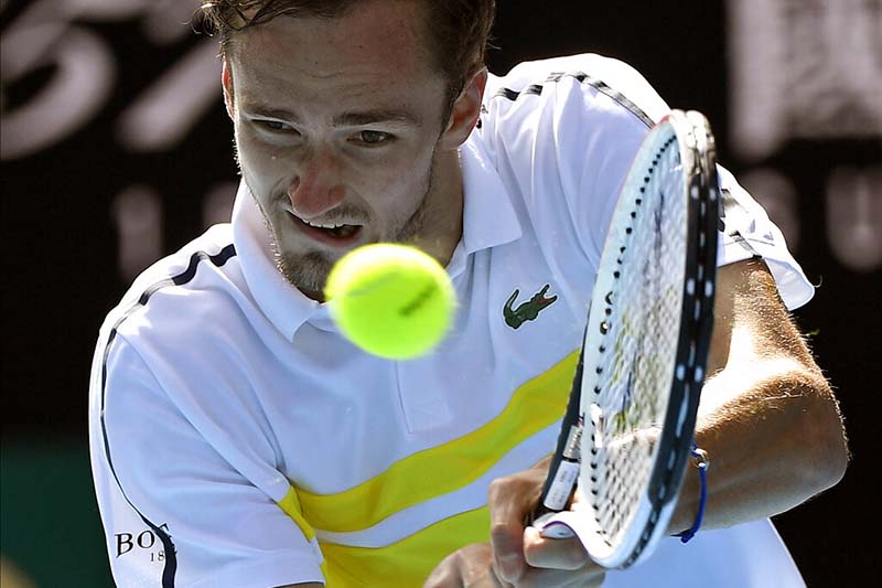 Update: Medvedev in 5, advances to 4th round in Australia