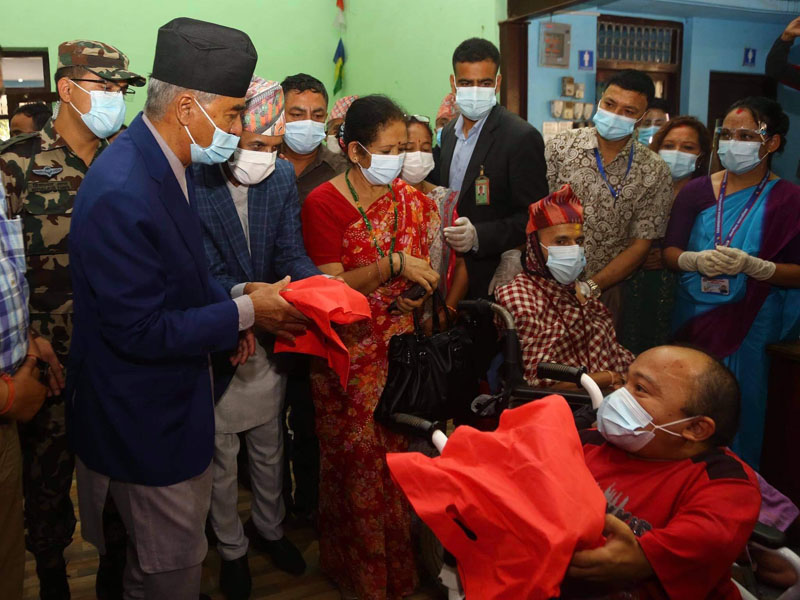 In Pictures: PM Deuba visits vaccination center