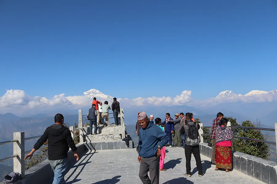 One million foreign tourists visit Nepal in 11 months