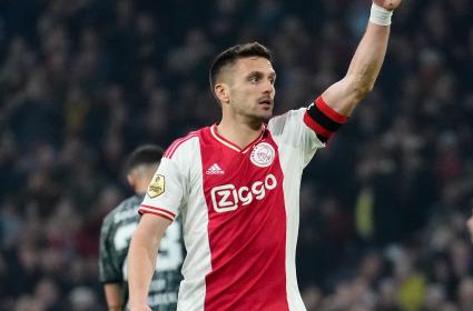 Tadic leaves Ajax after five years