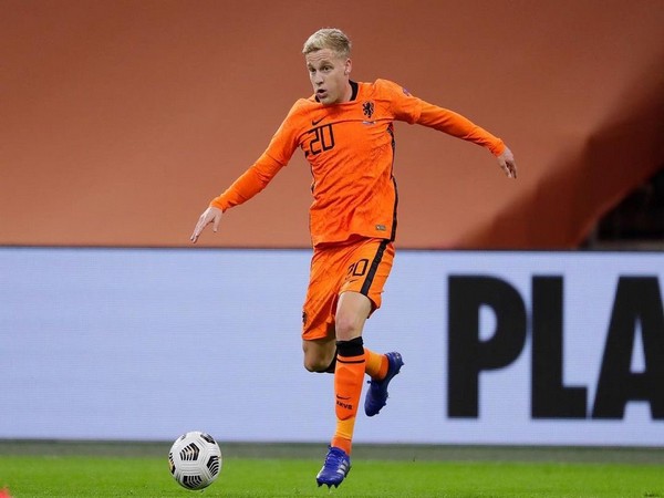 Netherlands midfielder Van de Beek out of Euro 2020