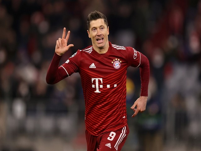 UEFA Champions League: Lewandowski’s hat-trick