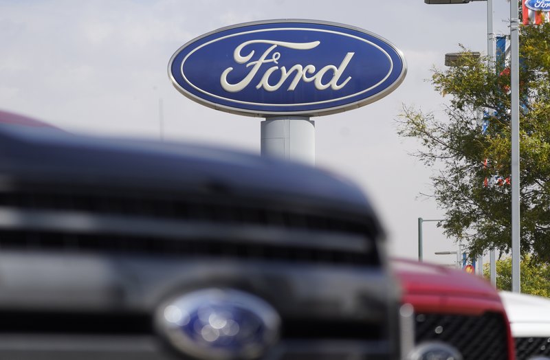 Ford to build trucks without computers