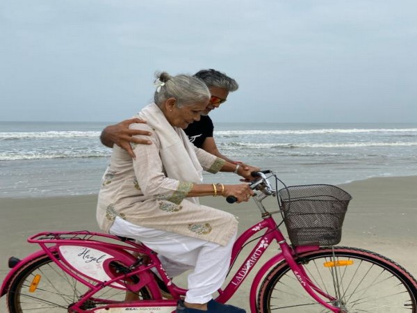 Milind Soman teaches his 83-year-old mother to cycle