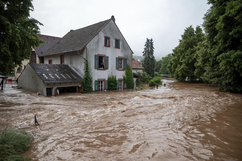 8 dead, dozens missing in Germany floods; 2 die in Belgium