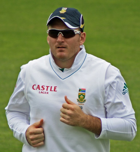 Former South Africa cricket captain cleared of racism