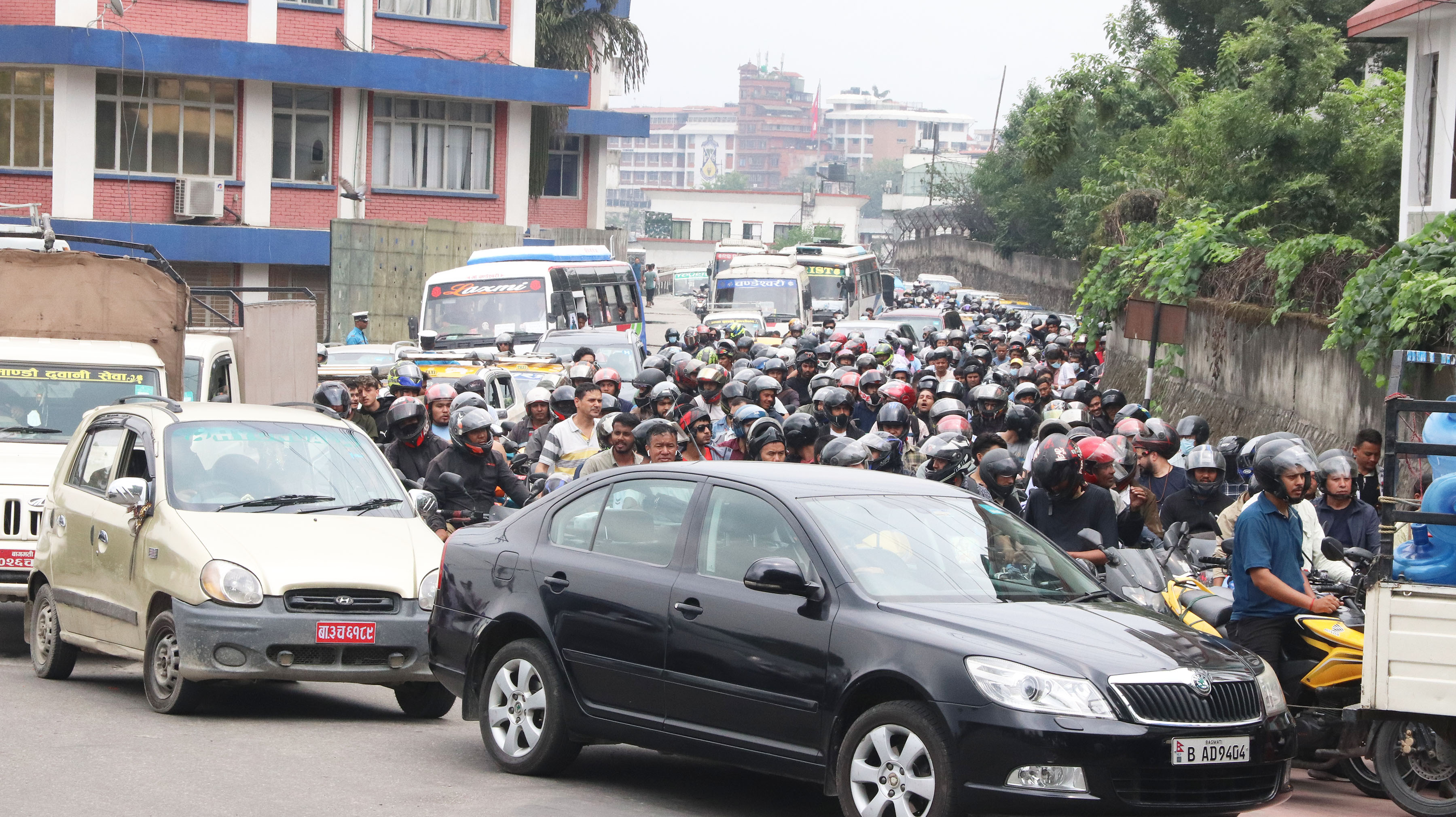 Petroleum Tanker Drivers Association agrees to withdraw protest following four-point agreement