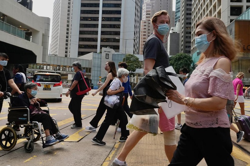 Hong Kong lengthens quarantines for 16 countries