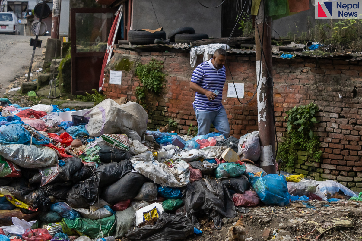 In Pics: Garbage piles up at Uttardhoka