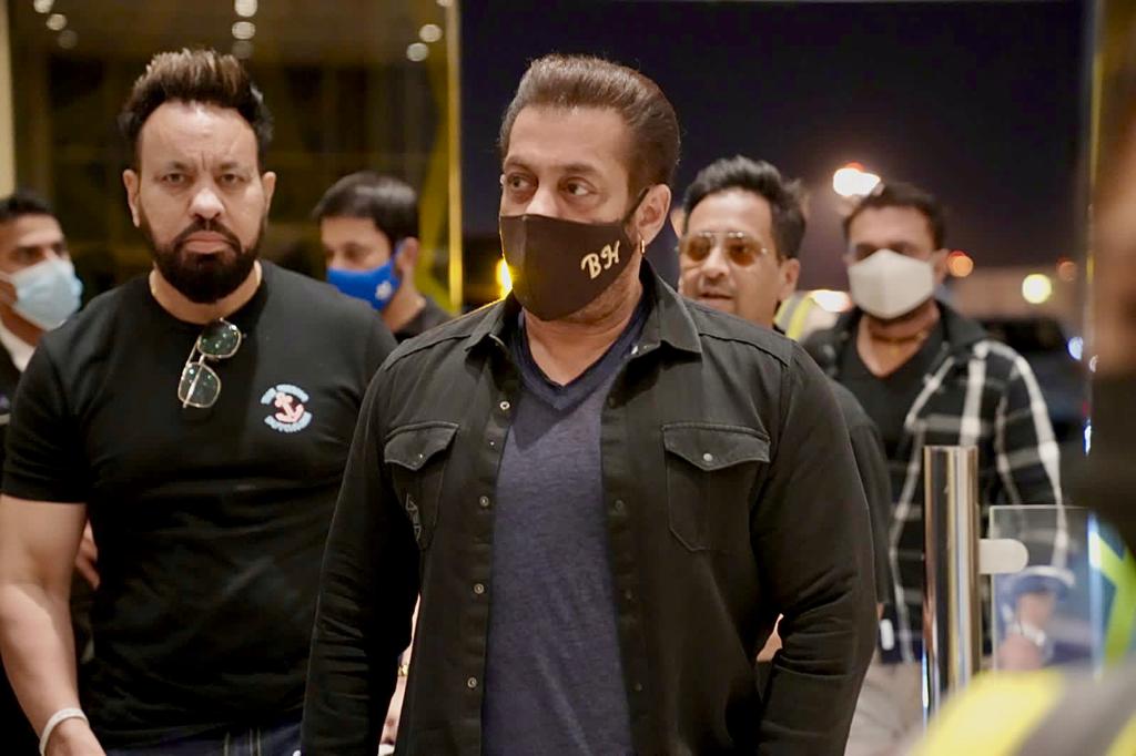 IIFA 2022: Salman Khan, Tiger Shroff, Sara Ali Khan arrive in style in Abu Dhabi