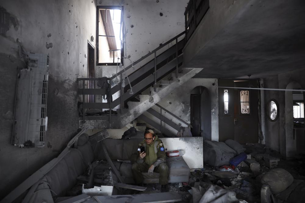 Israel, Hamas agree to cease-fire to end bloody 11-day war