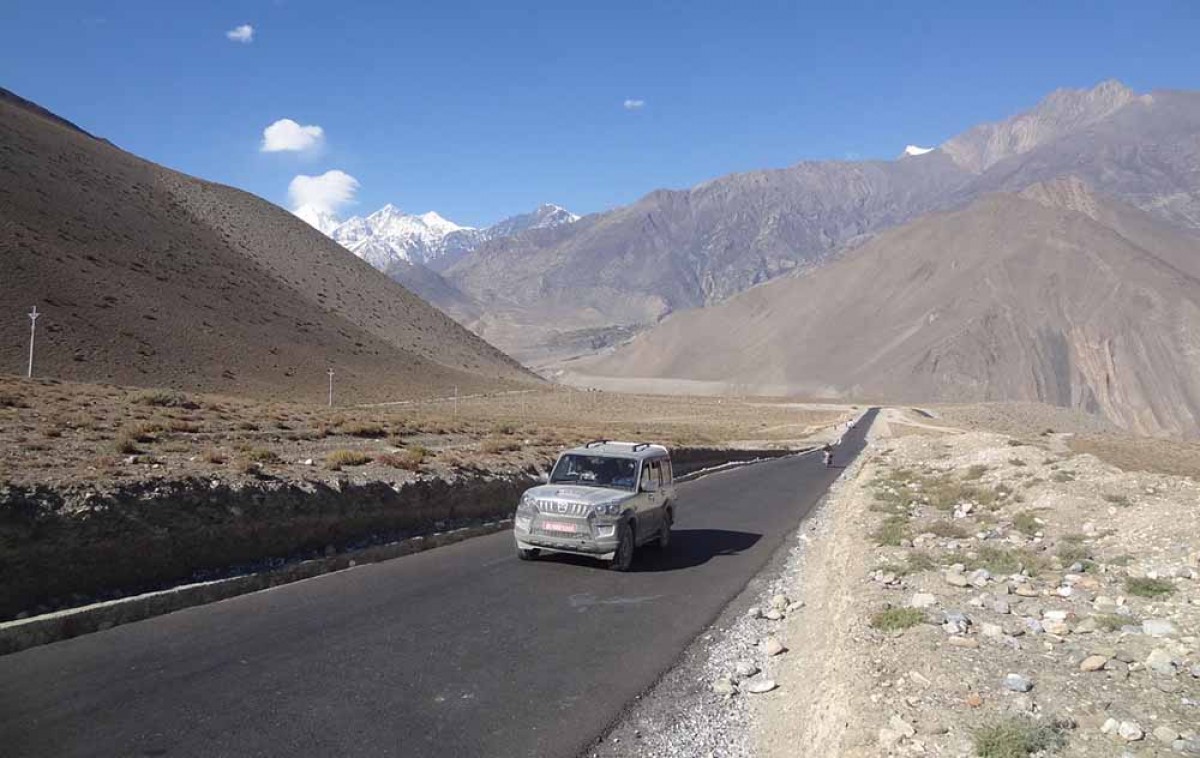 Beni-Jomsom-Korola road being inspected