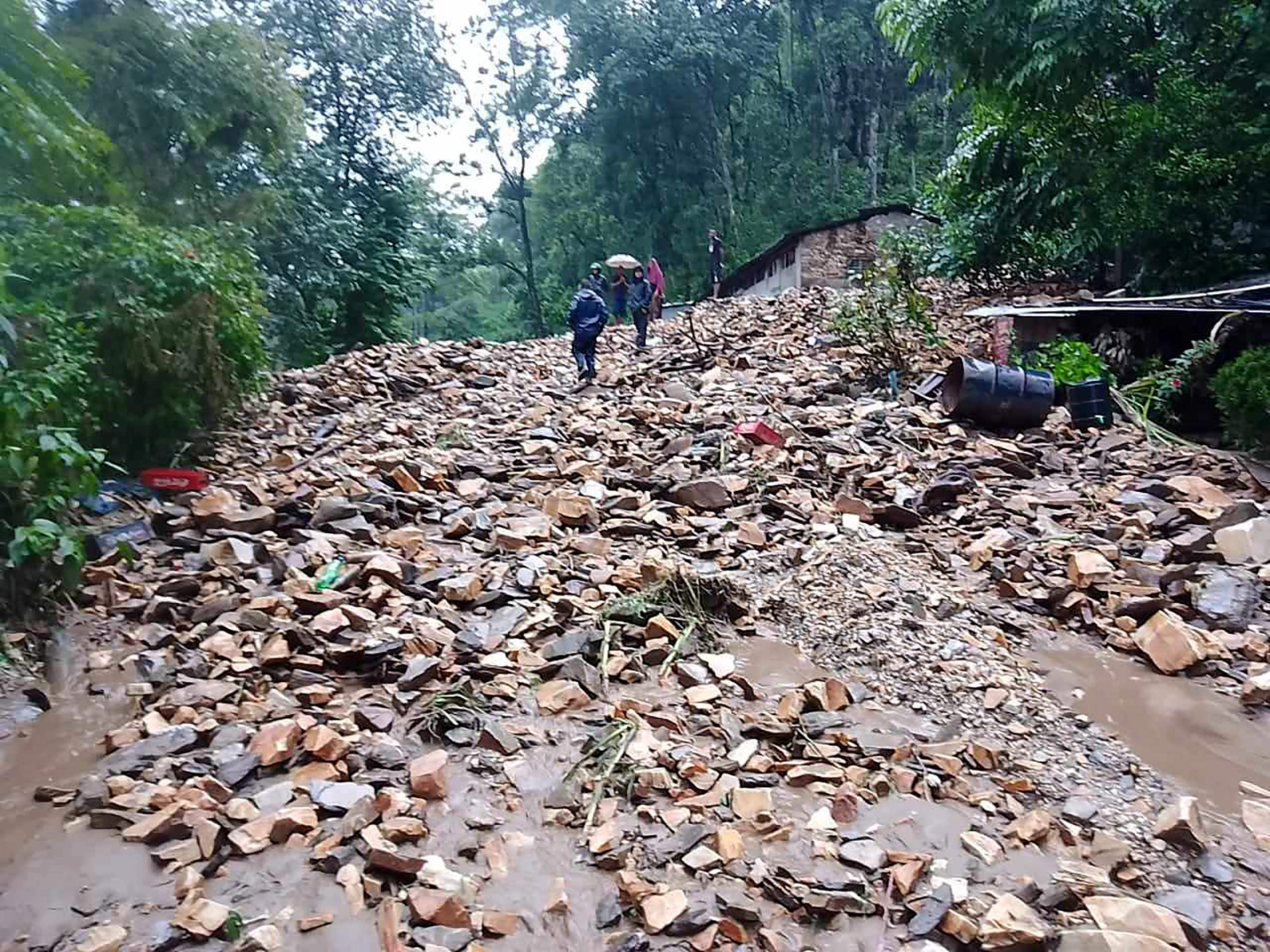 Dumre-Besi sahar road blocked by landslide