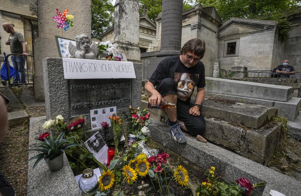 50 years after his death, fans honor Jim Morrison in Paris