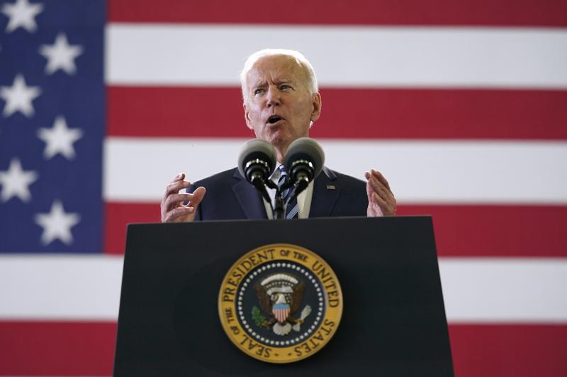 Biden meets with Afghan leaders as situation deteriorates