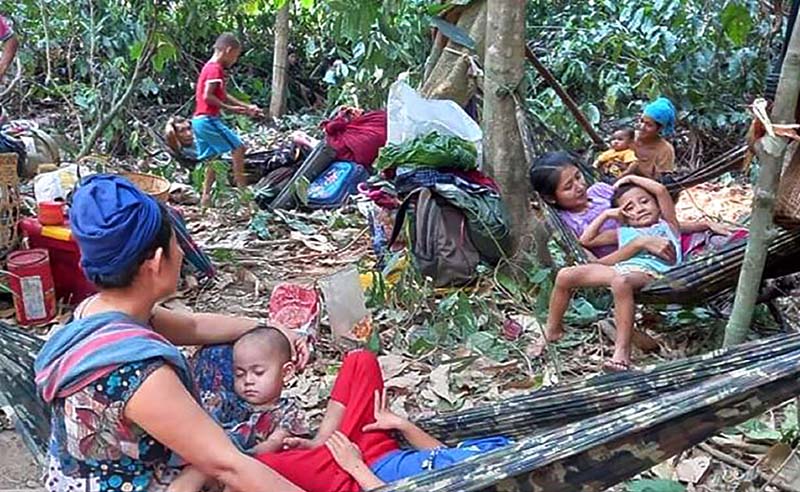 Thousands flee into Thailand following Myanmar airstrikes