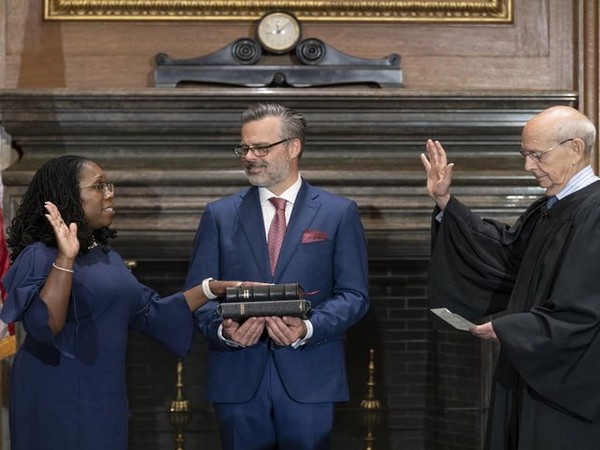 Ketanji becomes first black woman to join US Supreme Court bench