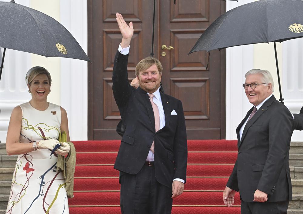 Dutch royals arrive in Germany for 3-day state visit