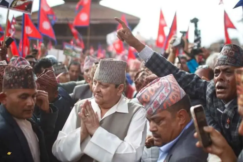 Former King Gyanendra worships at Taleju