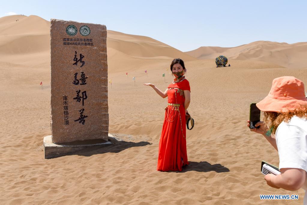 China sees boom in desert tourism early May