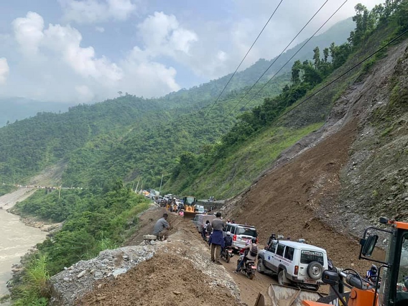 Narayangadh-Muglin road section remains obstructed