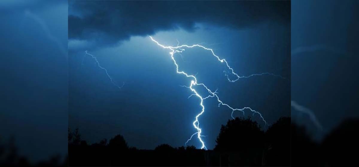 Three seriously injured by lightning