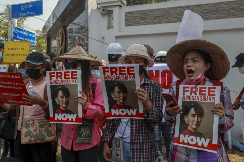 Indonesia presses regional effort to resolve Myanmar crisis