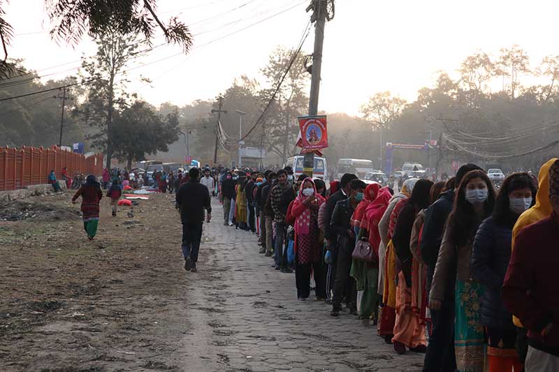 Over 250,000 pilgrims pay homage to Pashupatinath till late morning