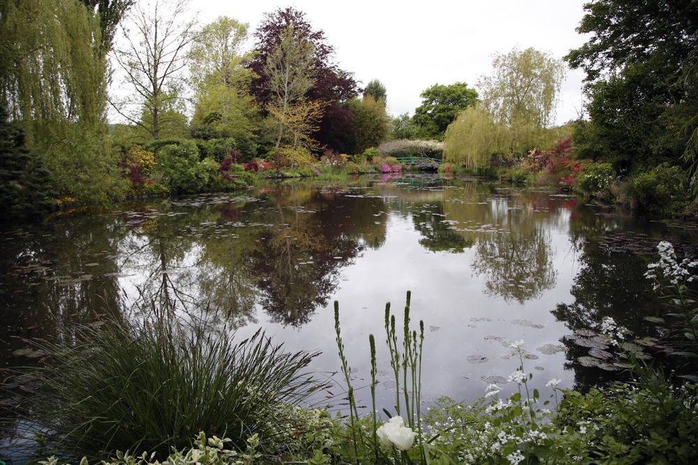 Monet’s gardens reopening, a picture-perfect pandemic tonic