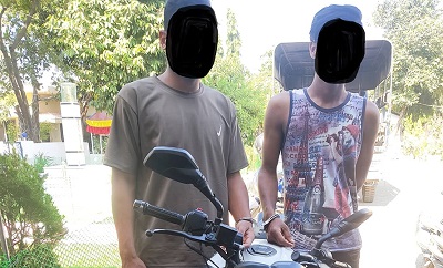 Two people arrested for stealing a motorcycle