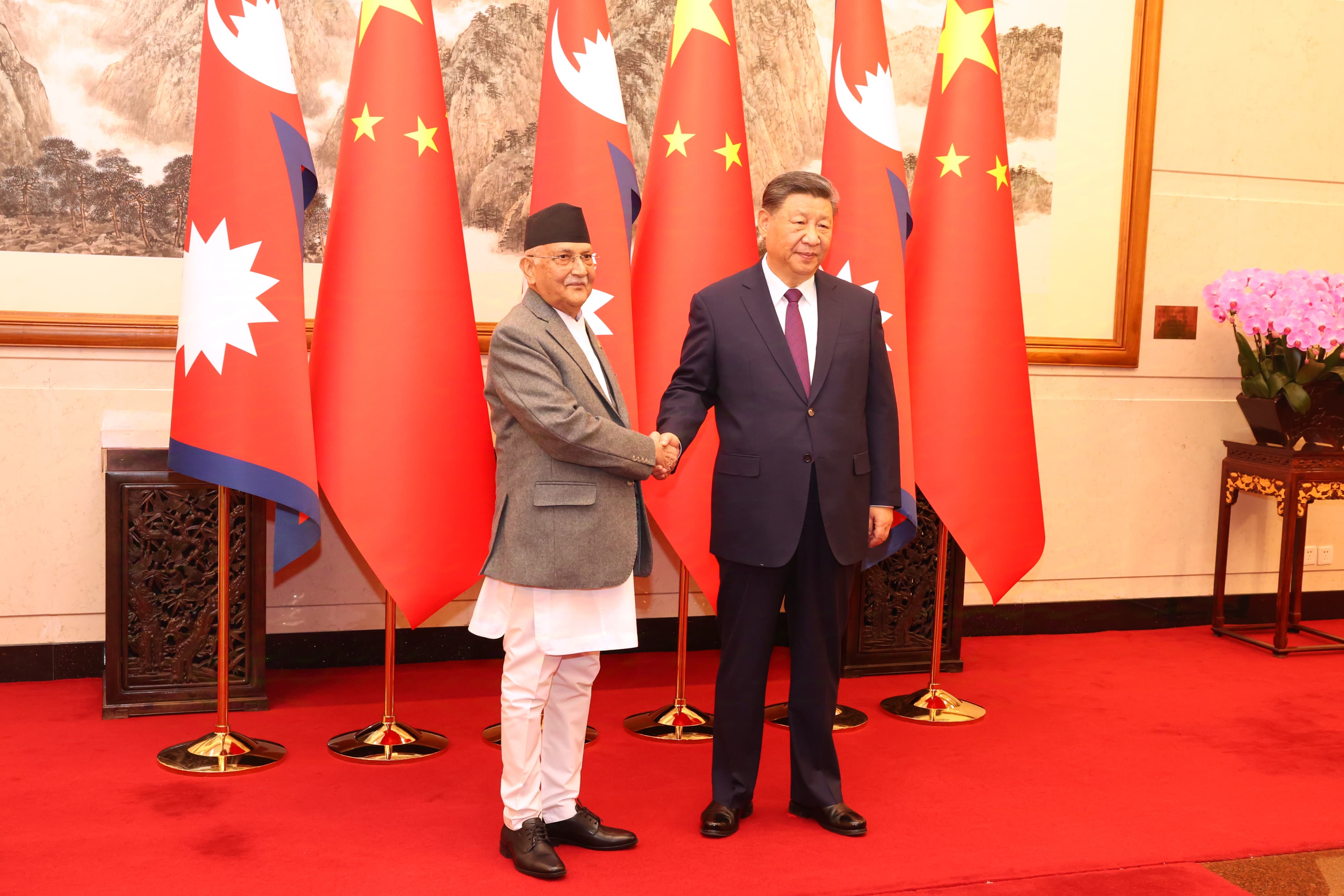 PM Oli pays courtesy call on Chinese President