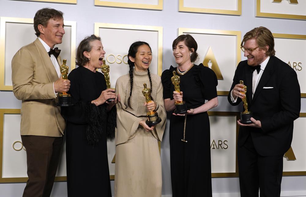 More complete count pushes Oscars to 10.4 million viewers