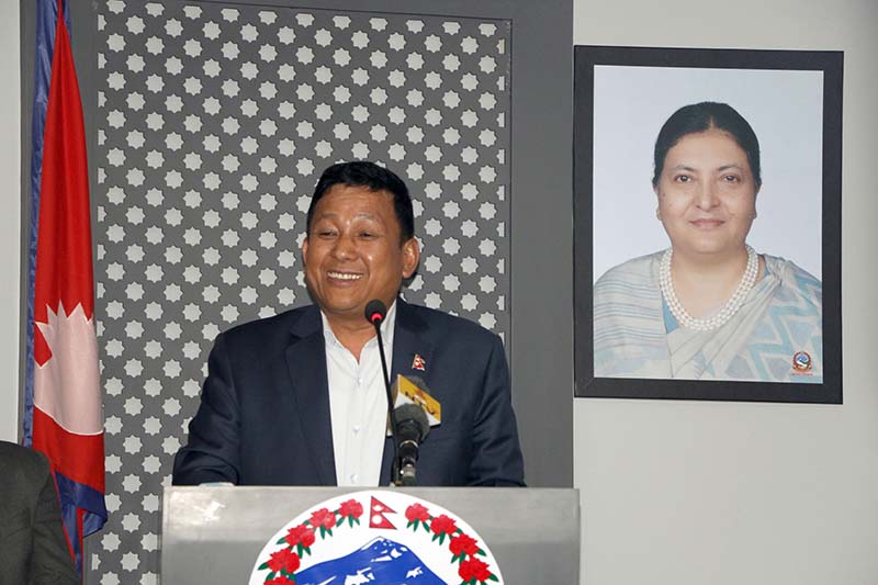 Minister Gurung for new thoughts to realise national resolution