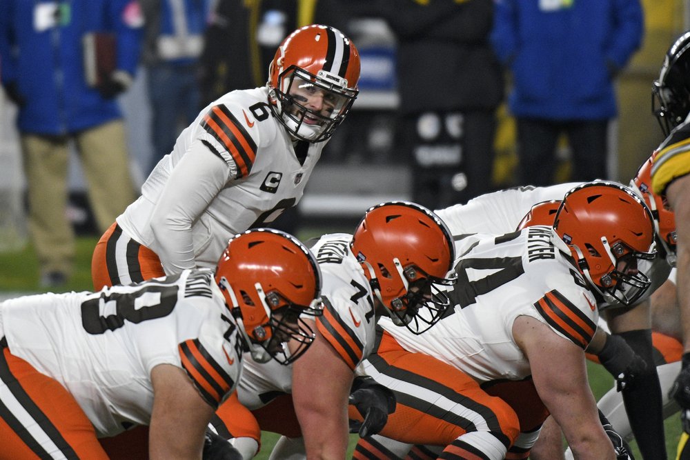 Same old Browns? Hardly. Cleveland drills Steelers 48-37