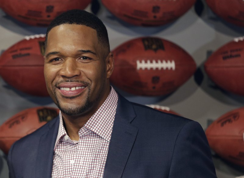 Michael Strahan tests positive for COVID-19