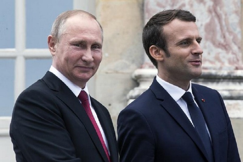 Putin, Macron discuss situation in Ukraine