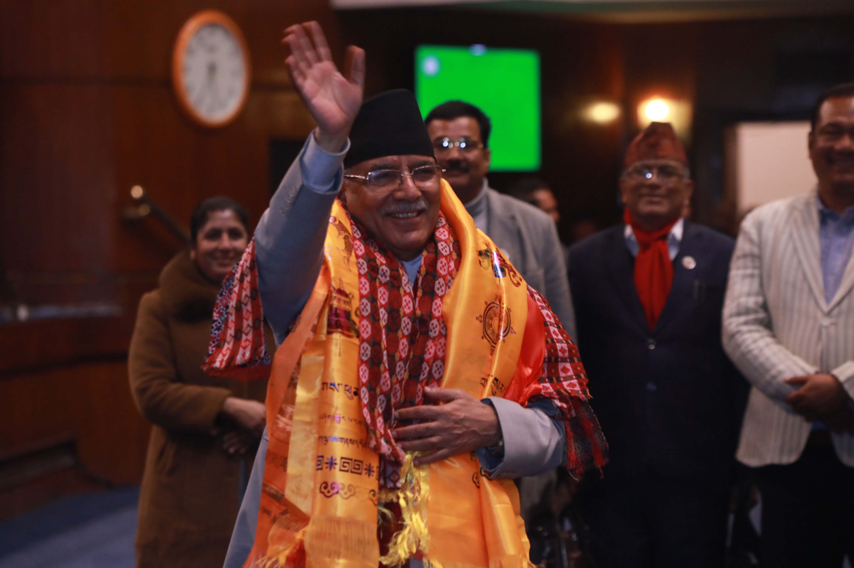 PM Dahal extends special gratitude to HoR members